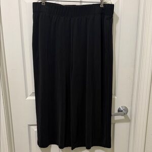 COZY EARTH Black/Charcoal Wide Leg Pants.